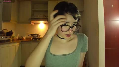 Lunna online show from February 14, 1:29 am