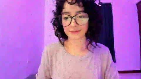 Lunna online show from November 15, 11:39 pm