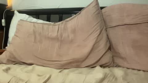 petitegirlypop online show from February 23, 12:20 pm