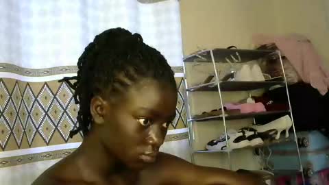 petitte_gyaal online show from November 13, 4:55 am