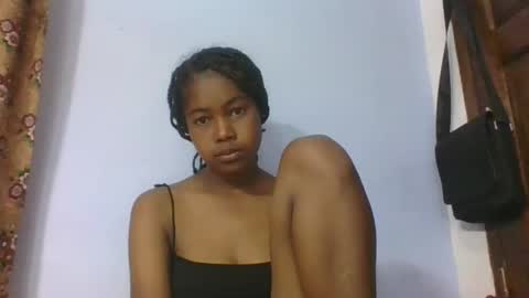 phania185885 online show from April 10, 6:30 am