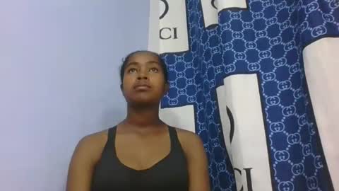 phania185885 online show from February 26, 11:09 am