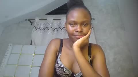 phoebe online show from February 19, 8:40 pm