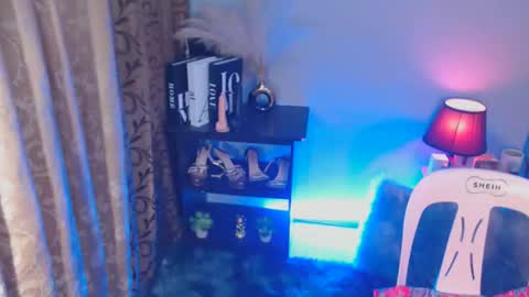 pinay_shawnx online show from December 20, 1:59 pm