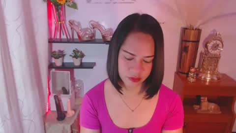 Snapshot of pinay_shawnx chatting on February 9, 9:17 pm pinay_shawnx online show from February 9, 9:17 pm