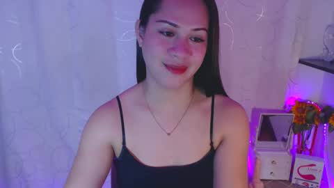 Snapshot of pinay_shawnx chatting on December 19, 8:24 am pinay_shawnx online show from December 19, 8:24 am