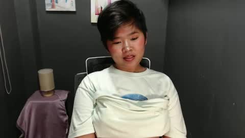 Snapshot of pinayprincesslyn chatting on February 4, 10:02 pm Lyn the Lesbian online show from February 4, 10:02 pm