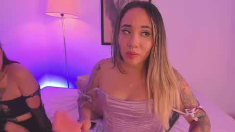 KELLY  online show from October 19, 12:23 am