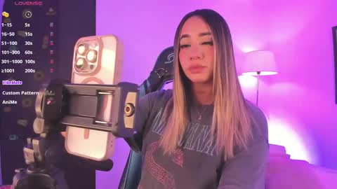 KELLY  online show from October 3, 9:31 pm