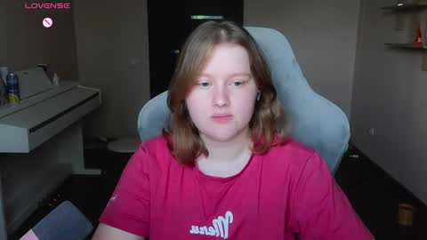 pinkiep1e online show from June 2, 3:18 am