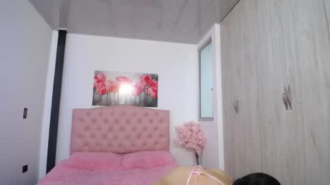pinky_f00x online show from November 13, 8:19 pm