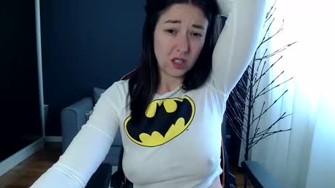 piscesgirl06 online show from April 28, 4:49 am