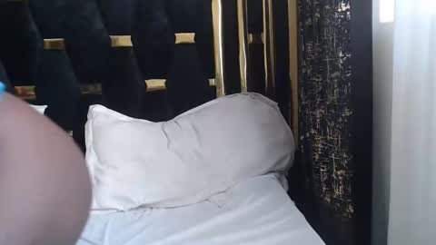 pixietease1 online show from February 16, 8:36 am