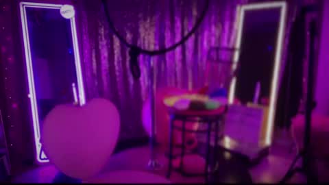 Dumb bimbo fuck doll online show from January 25, 8:10 am