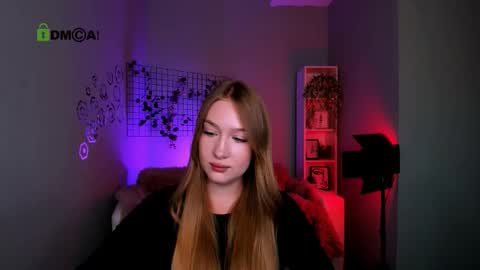 Sophie online show from September 25, 7:45 pm