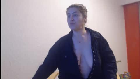 PlayfulSamira online show from April 14, 7:03 pm