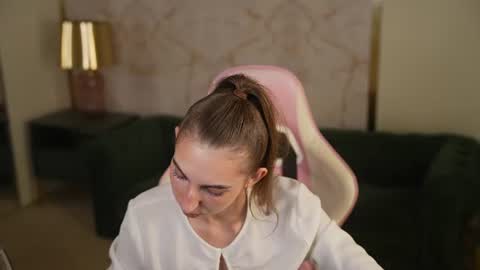 Lana online show from July 18, 7:27 pm
