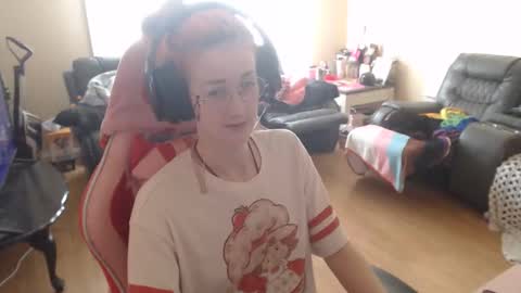 PocketPlywood online show from April 15, 5:46 pm