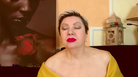 LADY POSH online show from March 24, 9:53 pm