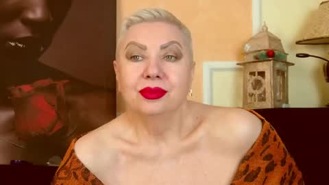 LADY POSH online show from April 23, 2:52 am