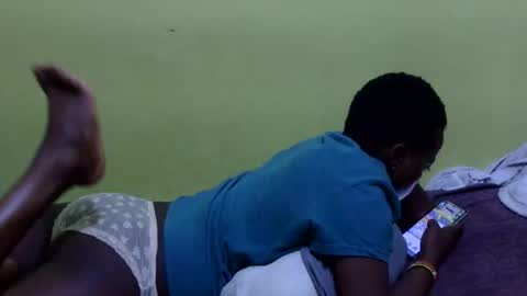 precious_nesh online show from September 9, 6:30 pm