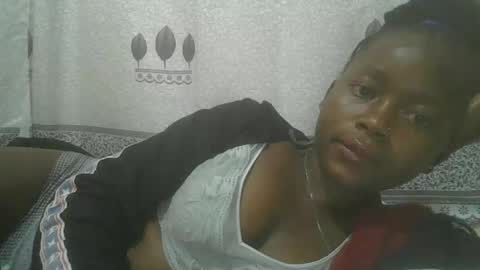 Snapshot of pretty_abella chatting on February 20, 8:17 am abella online show from February 20, 8:17 am