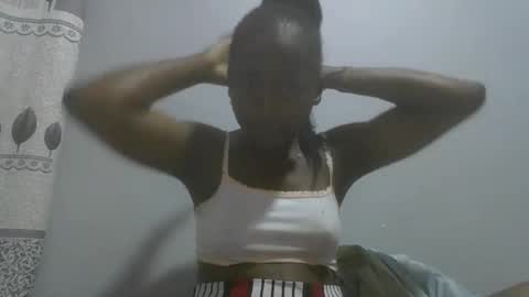 Snapshot of pretty_abella chatting on February 1, 8:50 am abella online show from February 1, 8:50 am