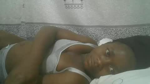 Snapshot of pretty_abella chatting on February 20, 8:58 pm abella online show from February 20, 8:58 pm