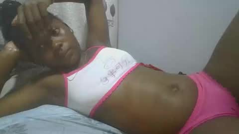 Snapshot of pretty_abella chatting on February 2, 10:28 pm abella online show from February 2, 10:28 pm