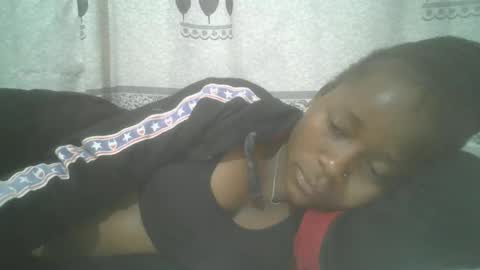 Snapshot of pretty_abella chatting on February 6, 10:21 pm abella online show from February 6, 10:21 pm