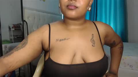 Snapshot of pretty_annah chatting on March 8, 10:52 am Annah online show from March 8, 10:52 am