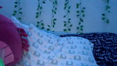 pretty_girl828687 online show from December 23, 4:38 am