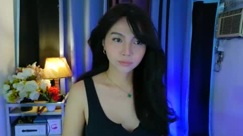 Kim online show from March 8, 7:29 pm