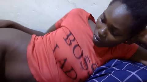 pretty_leila1 online show from April 5, 10:09 pm