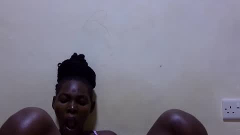 pretty_leila1 online show from March 23, 2:12 pm