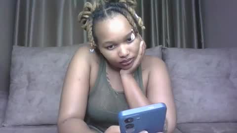 Tracy online show from December 2, 11:51 pm