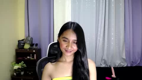Snapshot of pretty_morenaxx chatting on March 9, 9:25 pm Marimar online show from March 9, 9:25 pm
