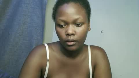 pretty_shanz online show from October 21, 3:21 am