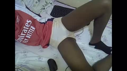 prettyalma online show from December 9, 7:07 pm