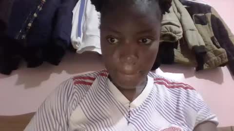 pretty online show from April 18, 11:02 am