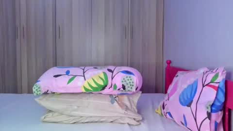 Snapshot of prettybigclit_ebony chatting on October 20, 9:56 am prettybigclit_ebony online show from October 20, 9:56 am