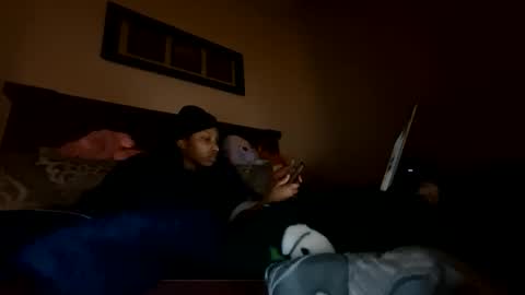 prettyfacefemale online show from February 4, 6:49 am