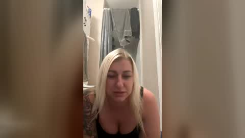 prettypistolx online show from June 25, 5:12 am
