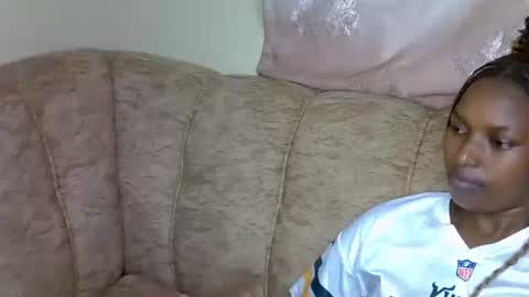 Snapshot of prettyshasha_ chatting on October 13, 4:09 pm prettyshasha_ online show from October 13, 4:09 pm