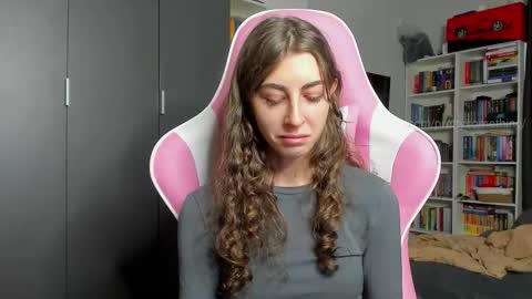 Sophie  next stream will be at Monday  i will wait you guys  online show from February 6, 9:12 am