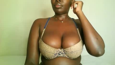 prettyvishy online show from March 27, 5:53 am