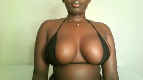 prettyvishy online show from March 9, 8:17 am