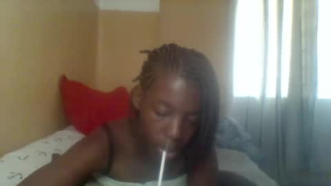 prettyzuzu online show from September 20, 8:01 am