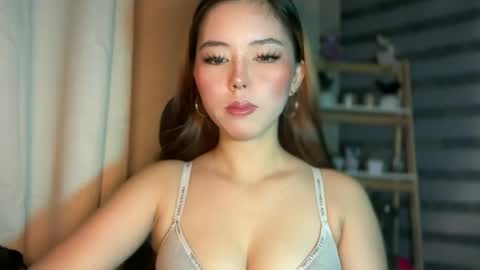 TINA  online show from August 7, 3:13 am