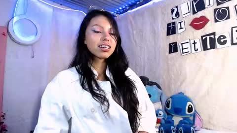  Elia  online show from October 24, 12:06 am